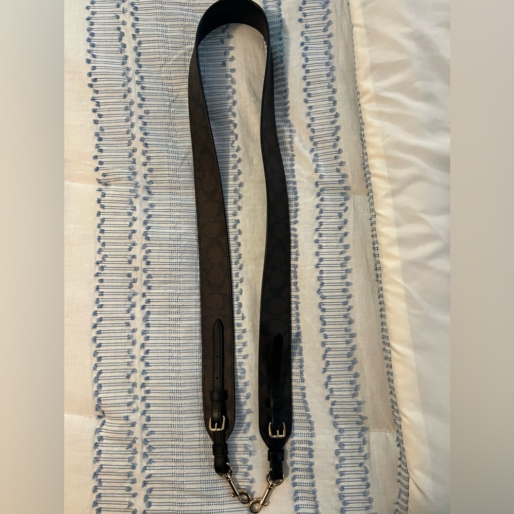 Authentic Coach Strap in Signature Canvas